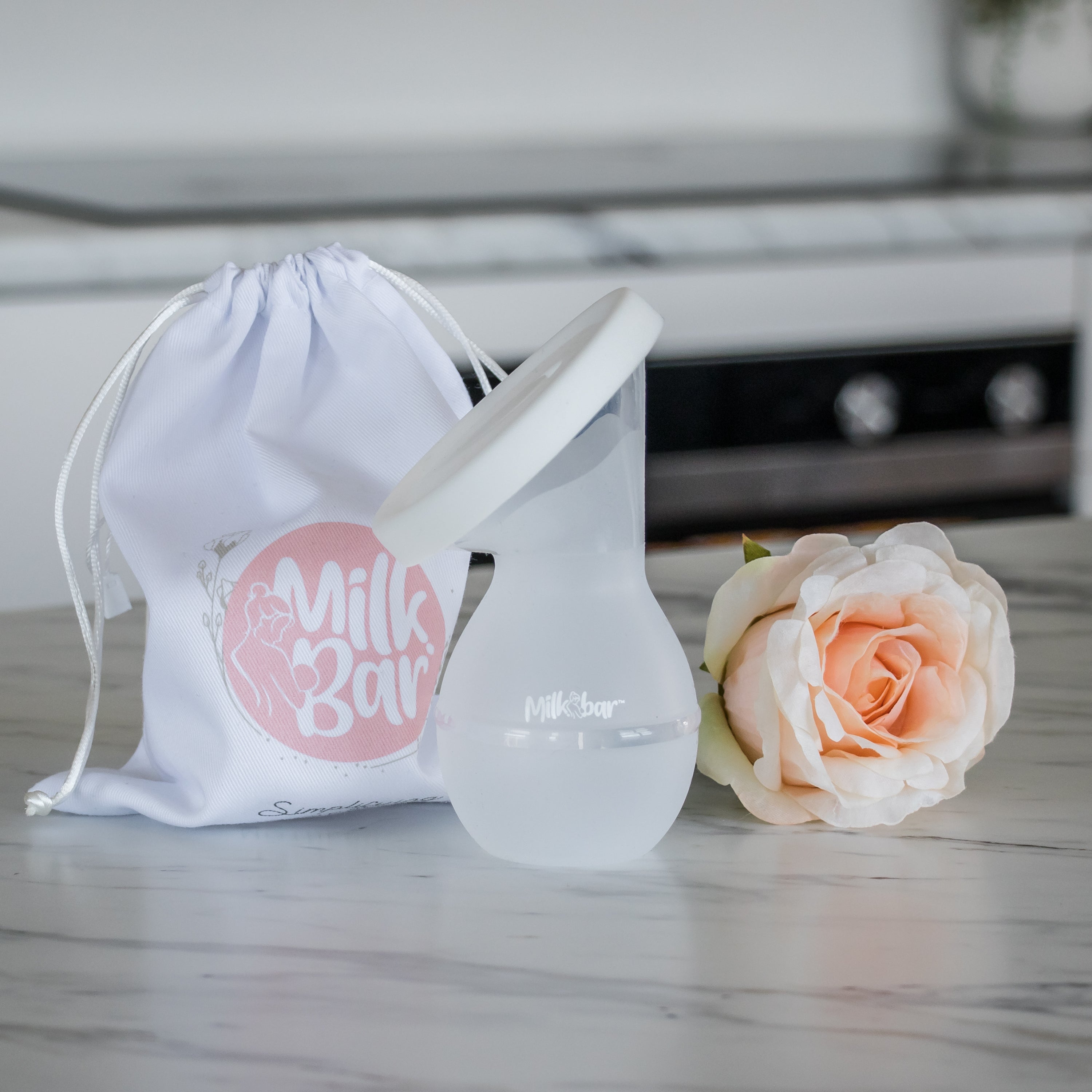 Manual Silicone Breast Pump With Leak Proof Lid and Carry Bag